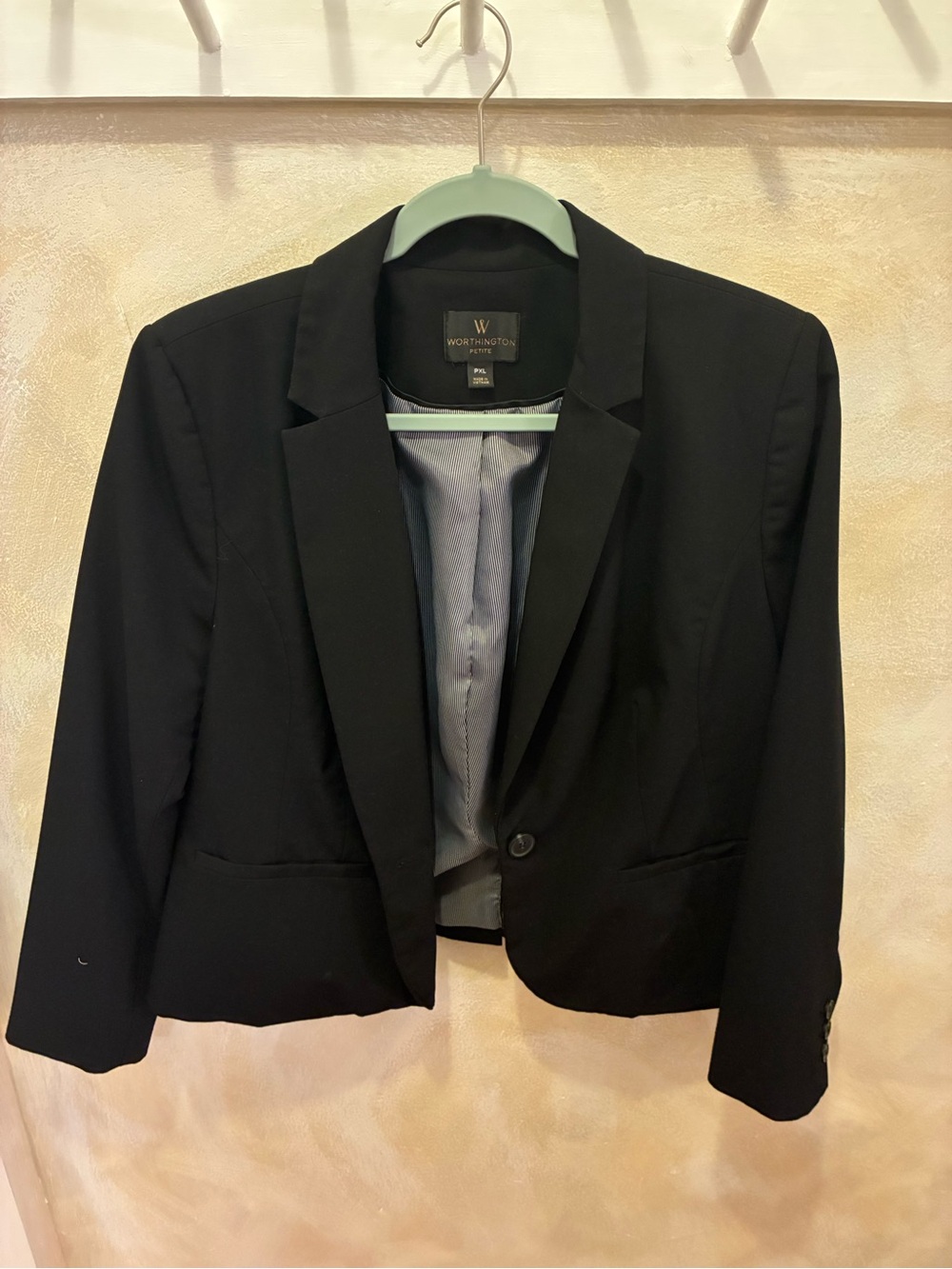Women’s Worthington Brand Classic Black Blazer Sleeve Detail Size XL Petite